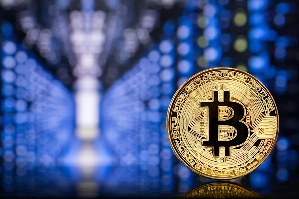 COIN Vs. MSTR: Coinbase Has the Structurally Superior Approach to Bitcoin Over MicroStrategy